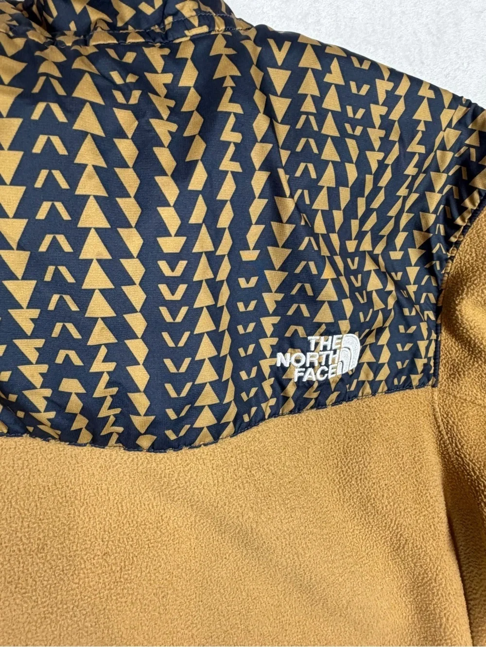 The North Face Large Men’s Zip-Up Fleece Aztec Pullover - Tan and Black Pattern